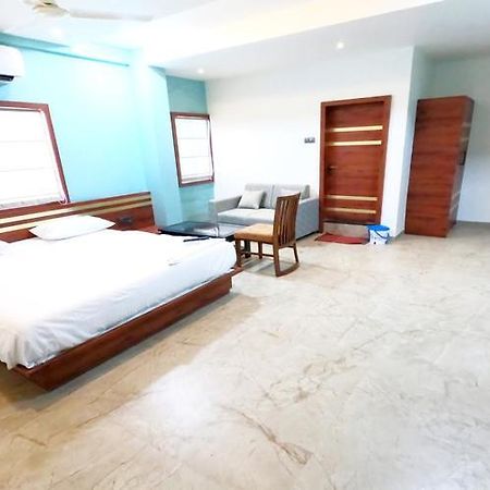 Hotel United House Ширди Екстериор снимка